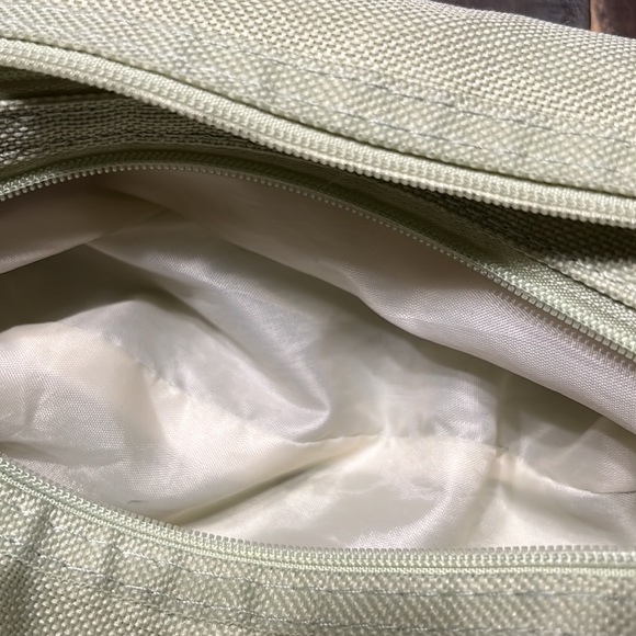 Color: Green - Picture 6 of 8